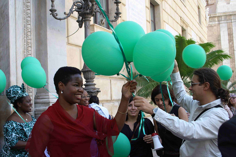 Isoke Aikpitanyi, ex vittima di tratta e cittadina onoraria della città di Palermo, durante Giornata Europea contro la tratta (18 ottobre 2014)